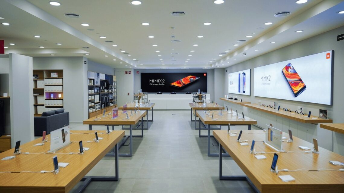 Xiaomi apunta a tomarse el mercado colombiano y abre su segunda tienda en el país
